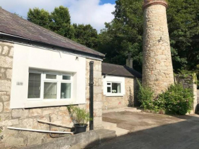 Woodland cottage in Cornwall with walled garden